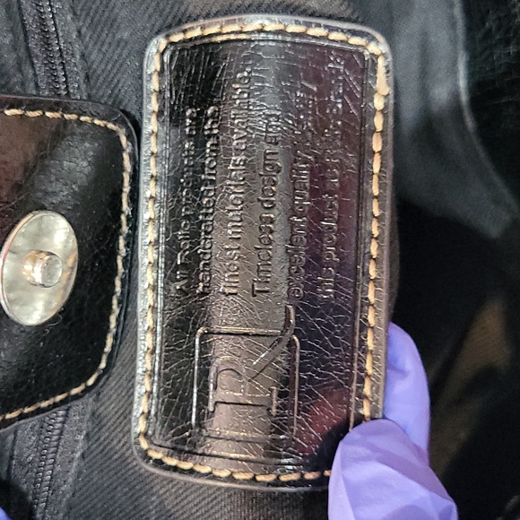 Relic Purse 🖤 - Picture 10 of 11